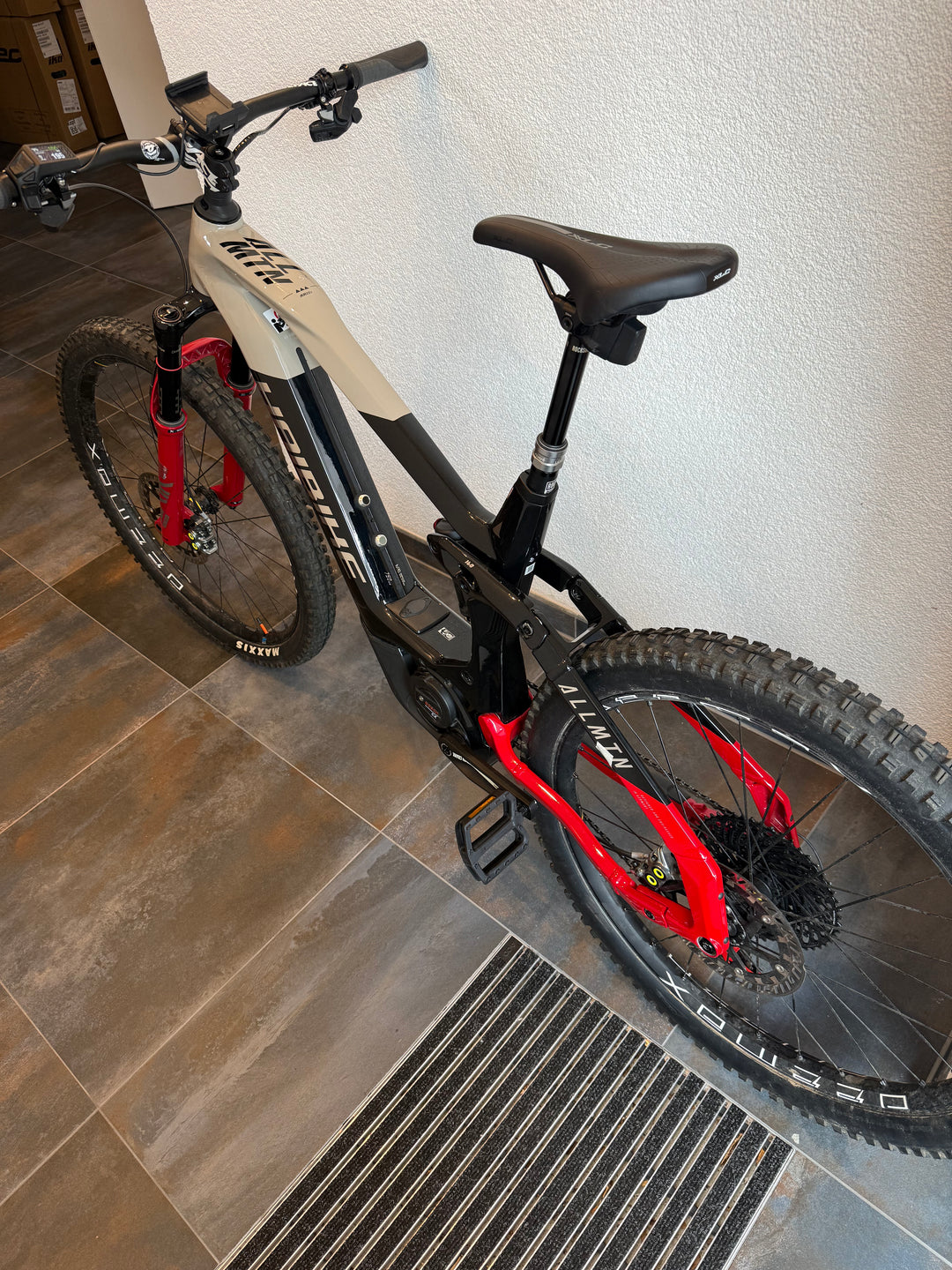 Haibike AllMtn CF SE