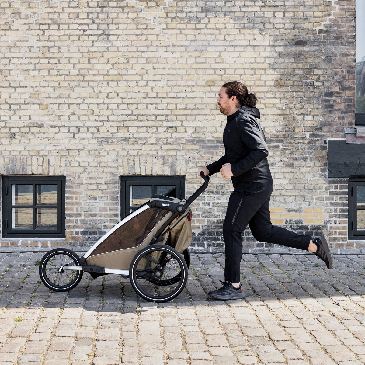 Thule Chariot Cross 2